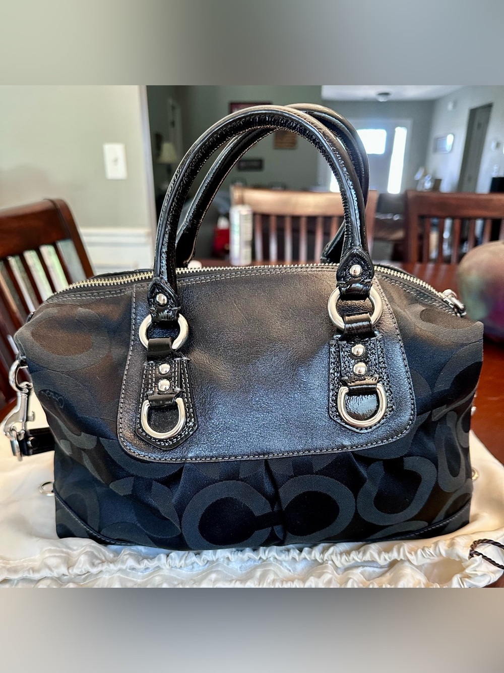 Coach Black Op Art Signature Shoulder Bag Purple Interior Dust Bag - Picture 5 of 16